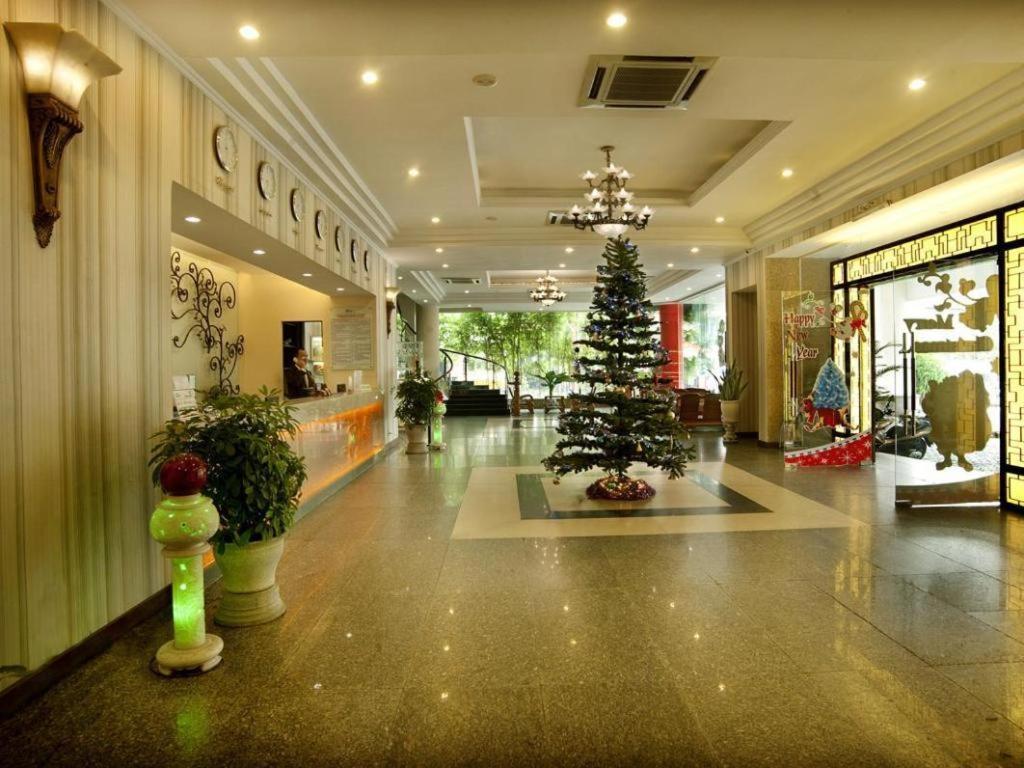 Bamboo Green Central Hotel Da Nang Buitenkant foto