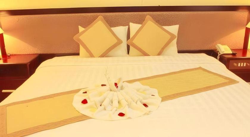 Bamboo Green Central Hotel Da Nang Buitenkant foto