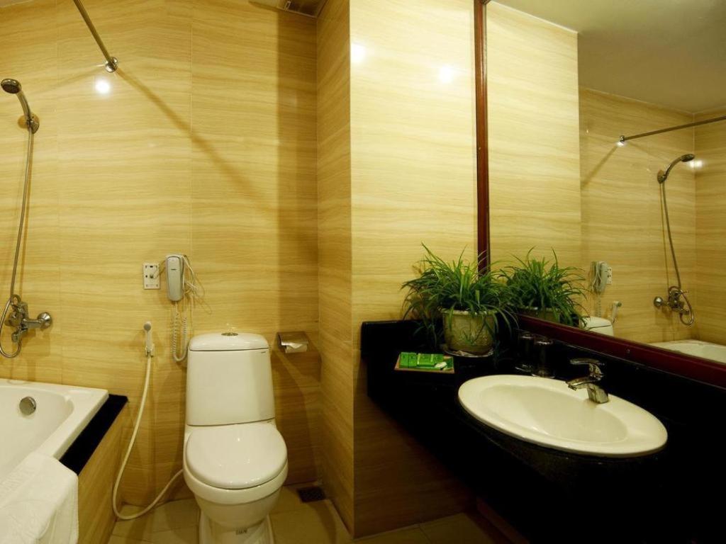 Bamboo Green Central Hotel Da Nang Buitenkant foto