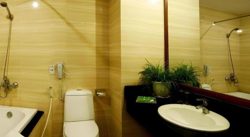 Bamboo Green Central Hotel Da Nang Buitenkant foto